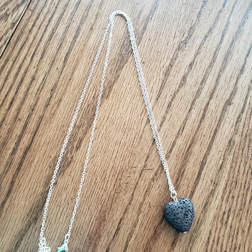 🔥3/$10 Lava rock heart necklace - Picture 6 of 7